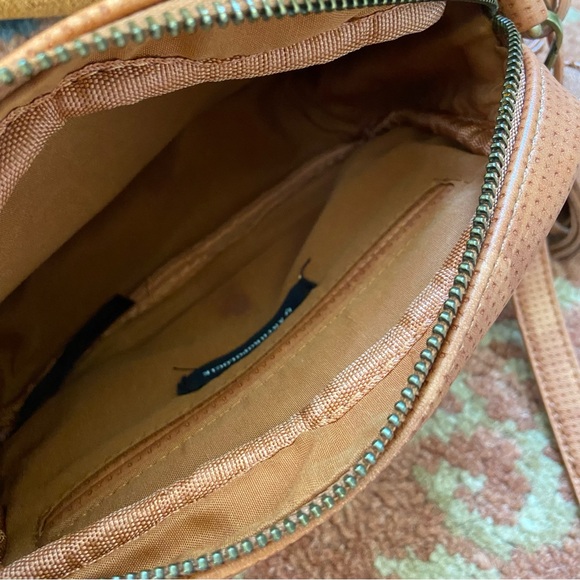 Beautiful Anthropologie brown Leather Crossbody bag with tassels! NWT - Picture 3 of 11